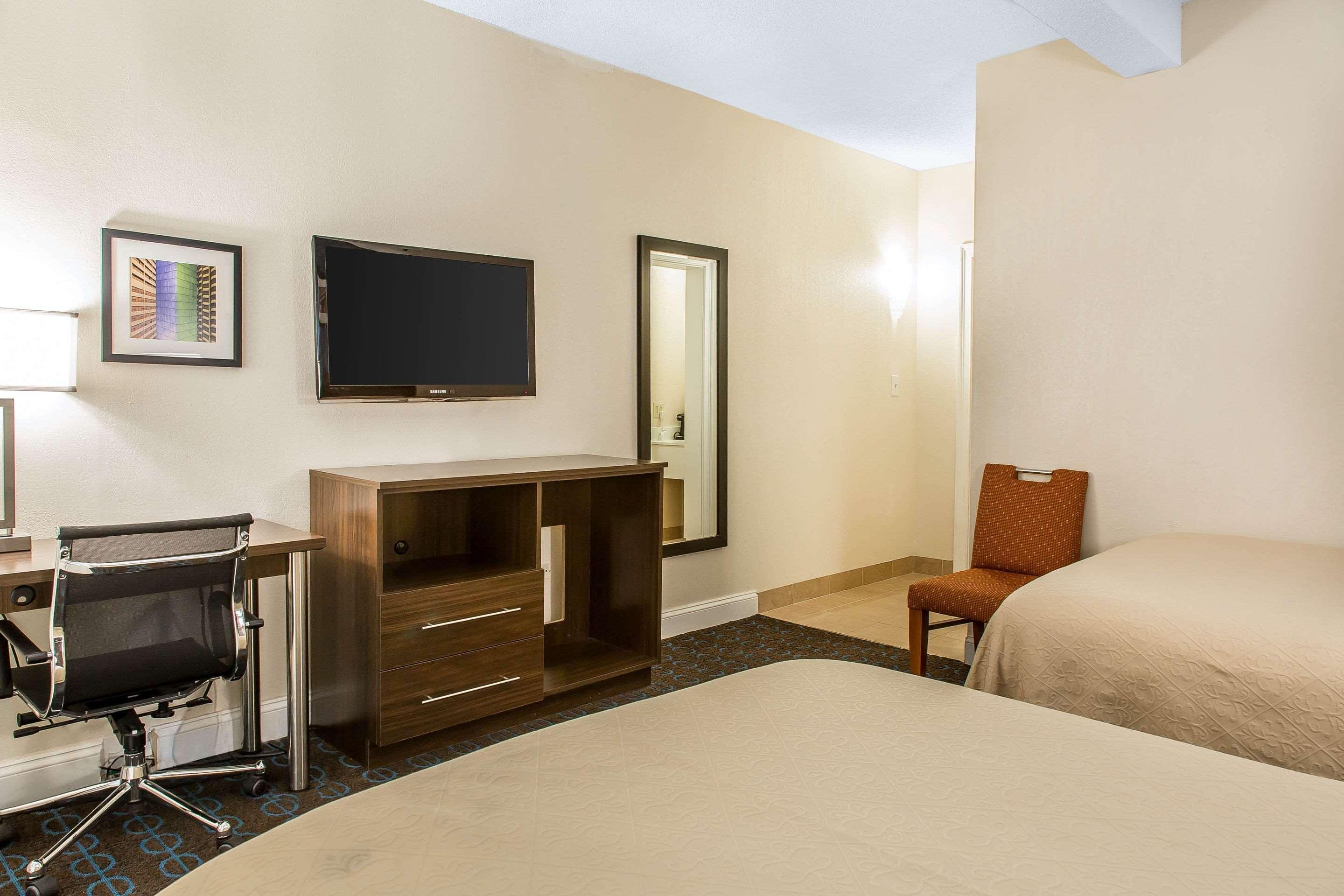 Quality Inn & Suites Middletown - Newport Εξωτερικό φωτογραφία
